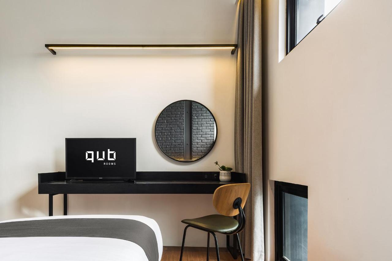Qub Rooms Semarang Exterior photo